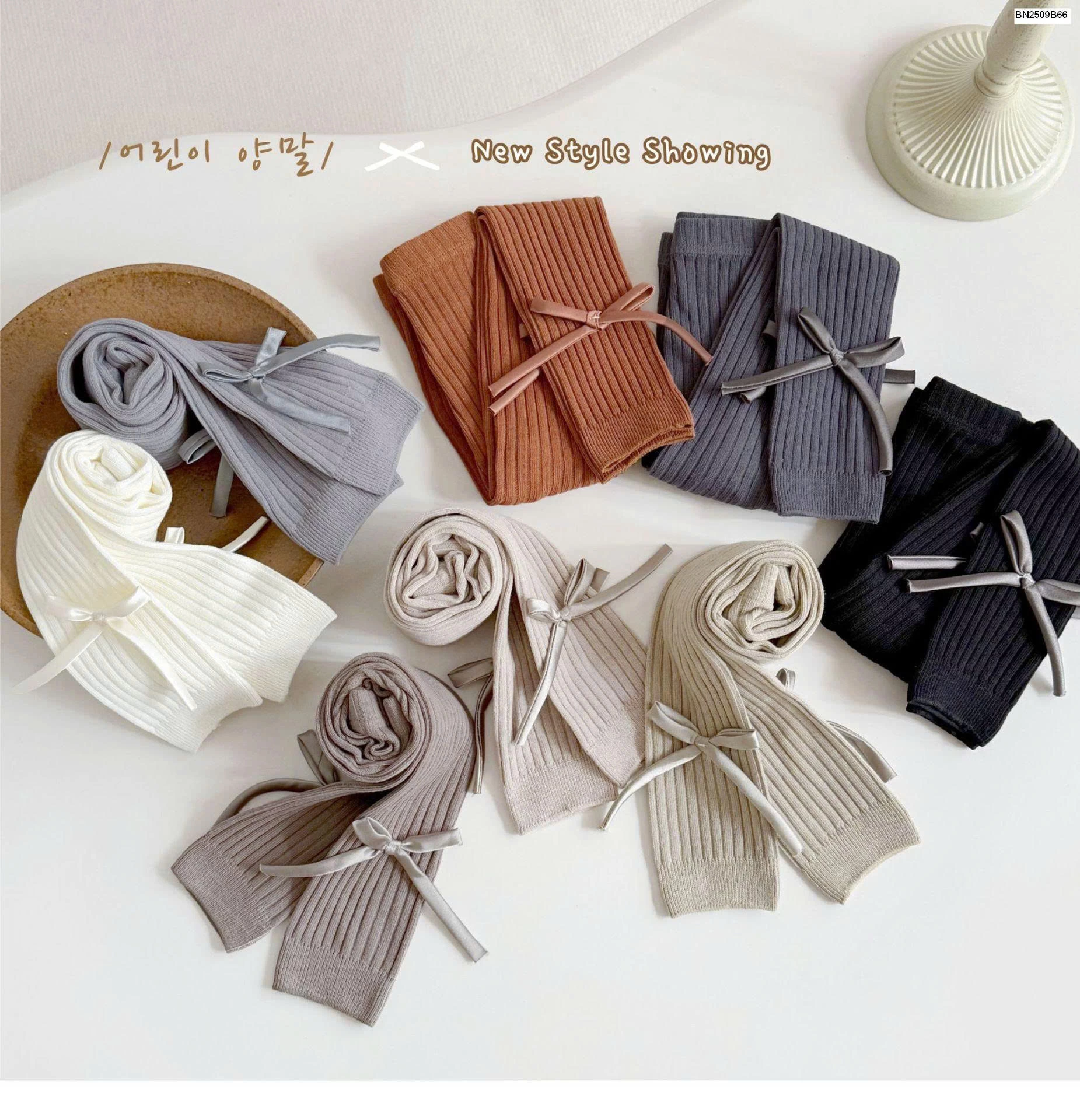 Quần tất gân nơ