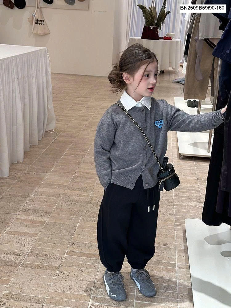 ÁO CARDIGAN TRÁI TIM AMBB 25G101