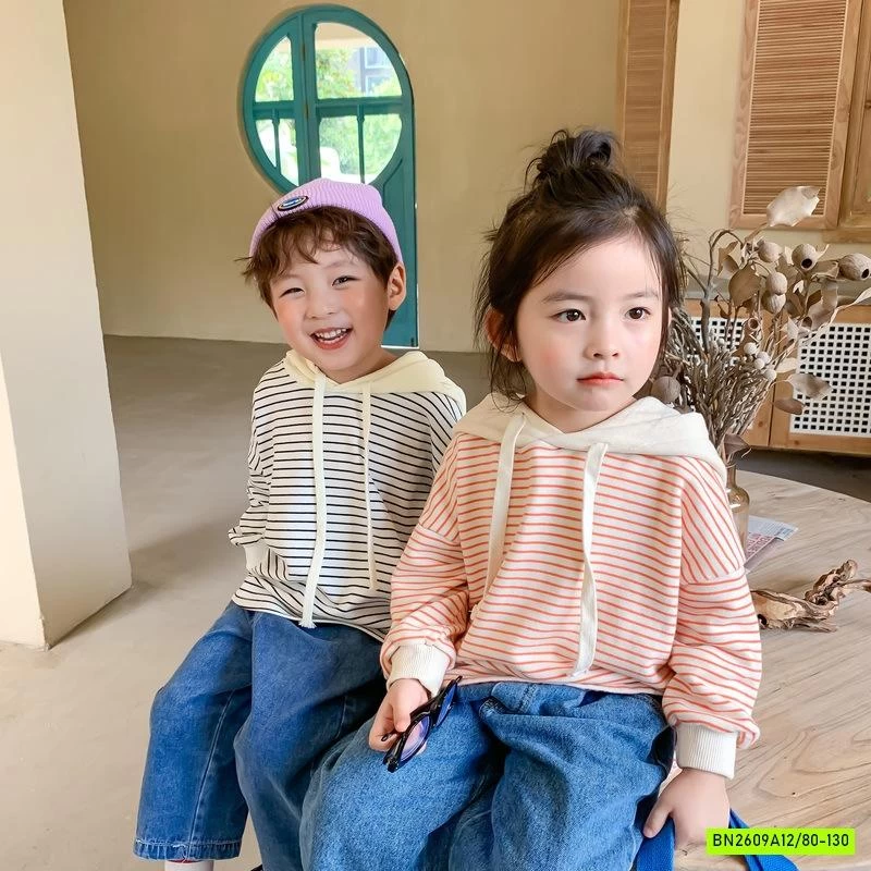 HOODIE KẺ PHỐI MÀU MŨ