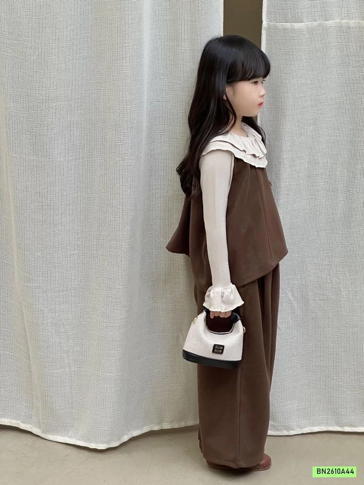 TÚI XÁCH KÈM MÓC GẤU NÂU