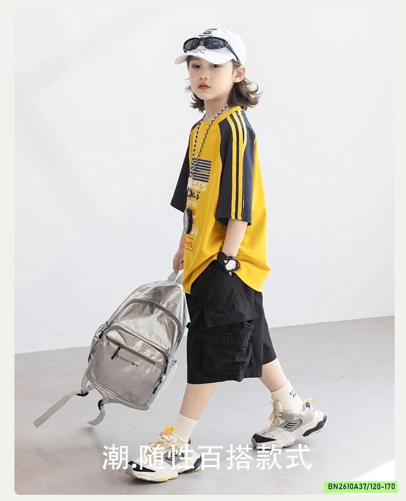 ÁO THUN VÀNG PHỐI TAY SỌC VAI