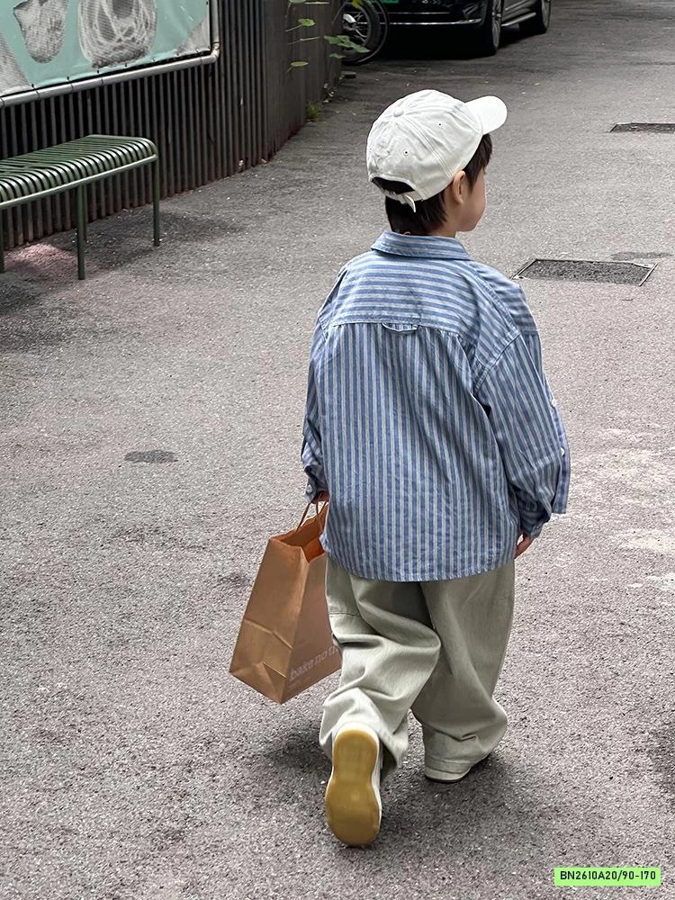 SƠ MI XANH SỌC THÊU LOGO 24X145 AMBB