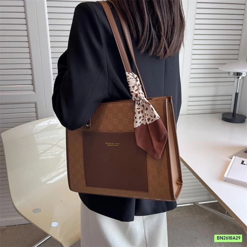 TÚI ĐEO CHÉO TOTE OVERSIZE PHỐI MÀU