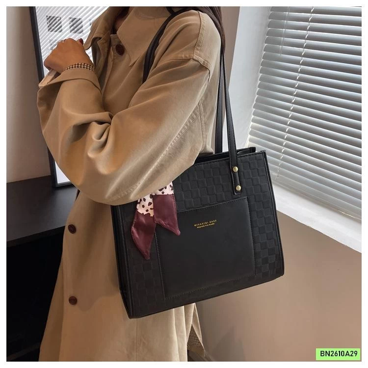 TÚI ĐEO CHÉO TOTE OVERSIZE PHỐI MÀU