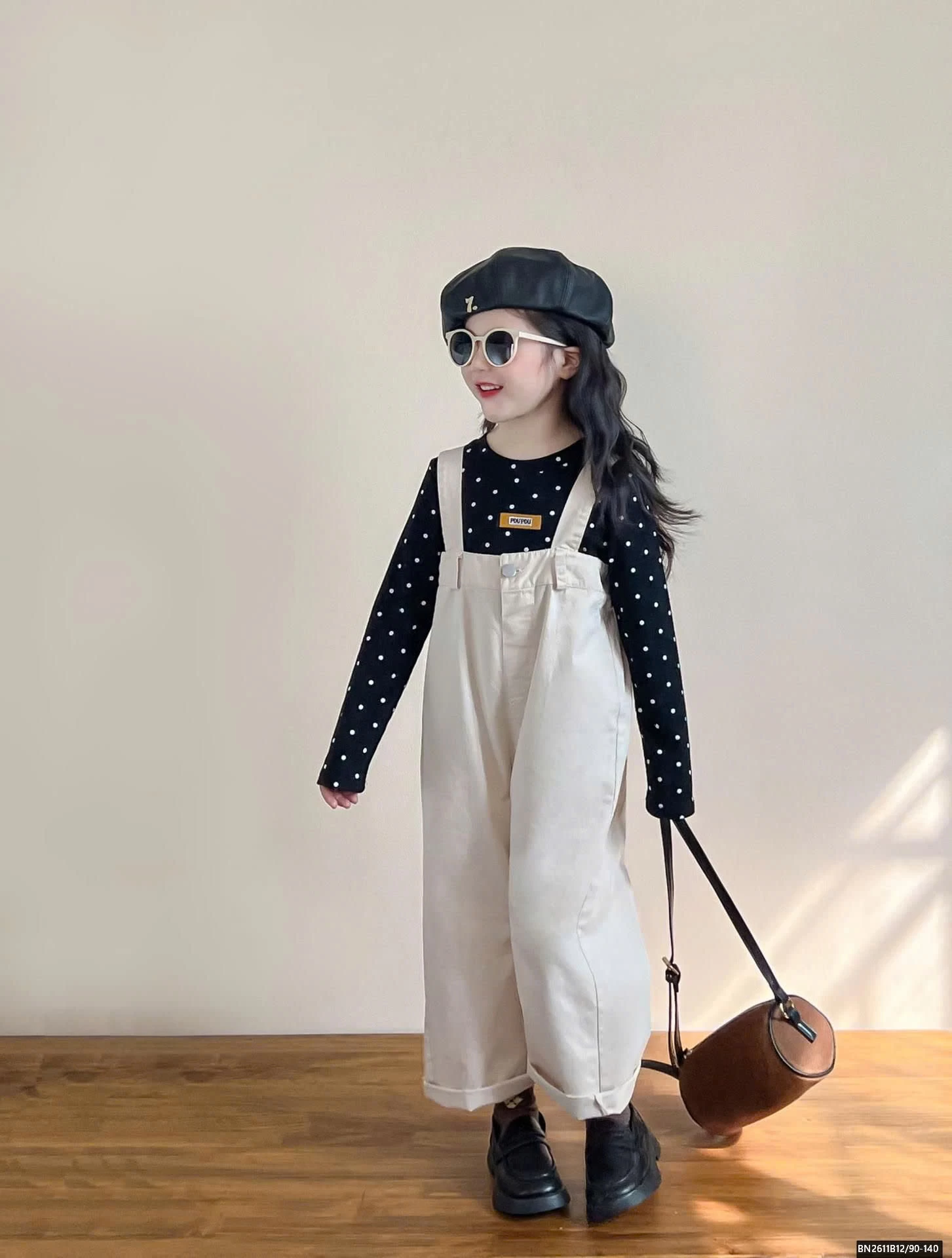 QUẦN YẾM DÀI MIX ÁO THUN ĐEN CHẤM BI