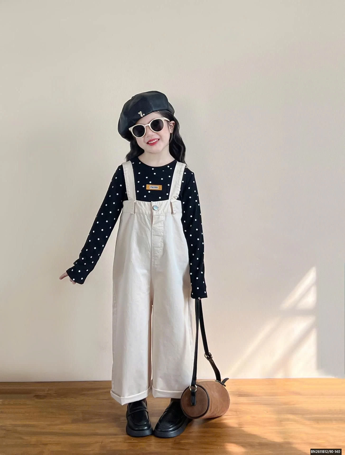 QUẦN YẾM DÀI MIX ÁO THUN ĐEN CHẤM BI