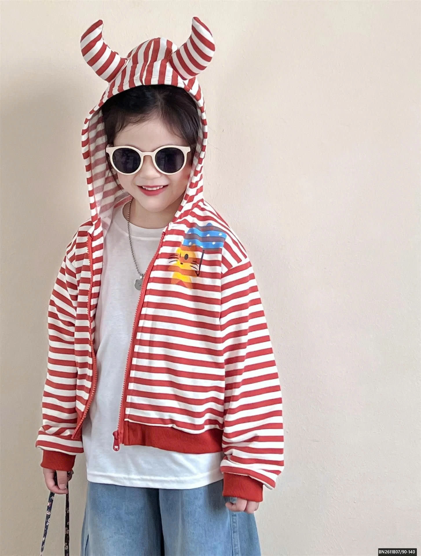 SÉT ÁO KHOÁC KẺ MŨ SỪNG 3 CHI TIẾT