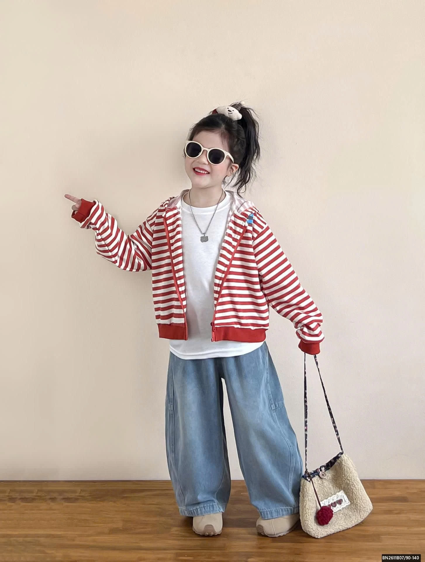 SÉT ÁO KHOÁC KẺ MŨ SỪNG 3 CHI TIẾT