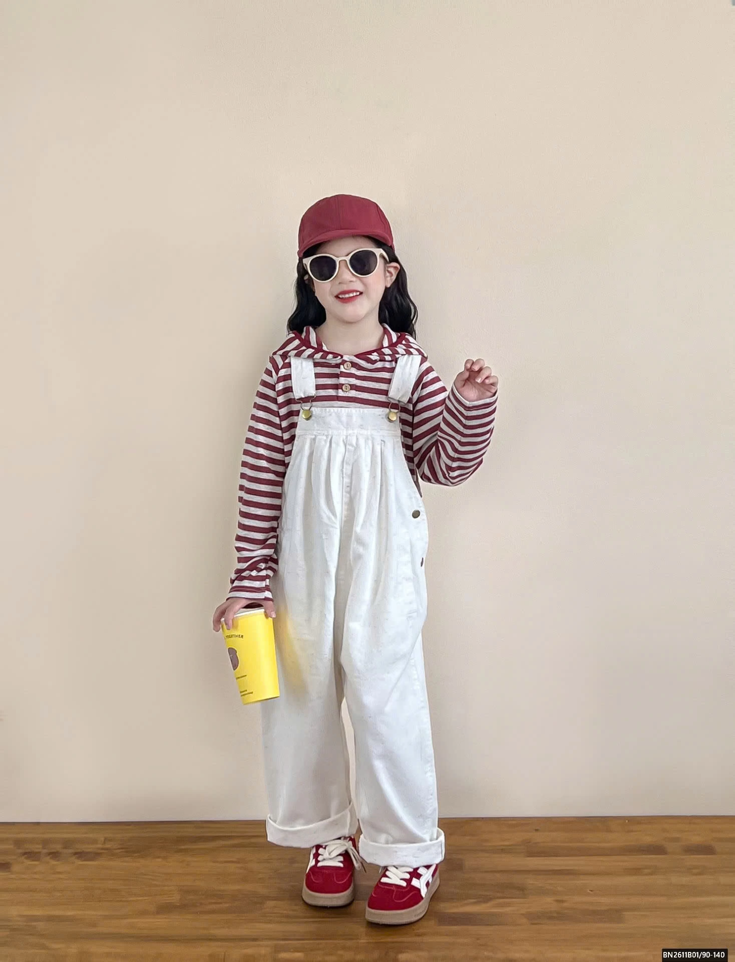 SÉT QUẦN YÊM TRẮNG MIX ÁO ĐỎ KẺ NGANG