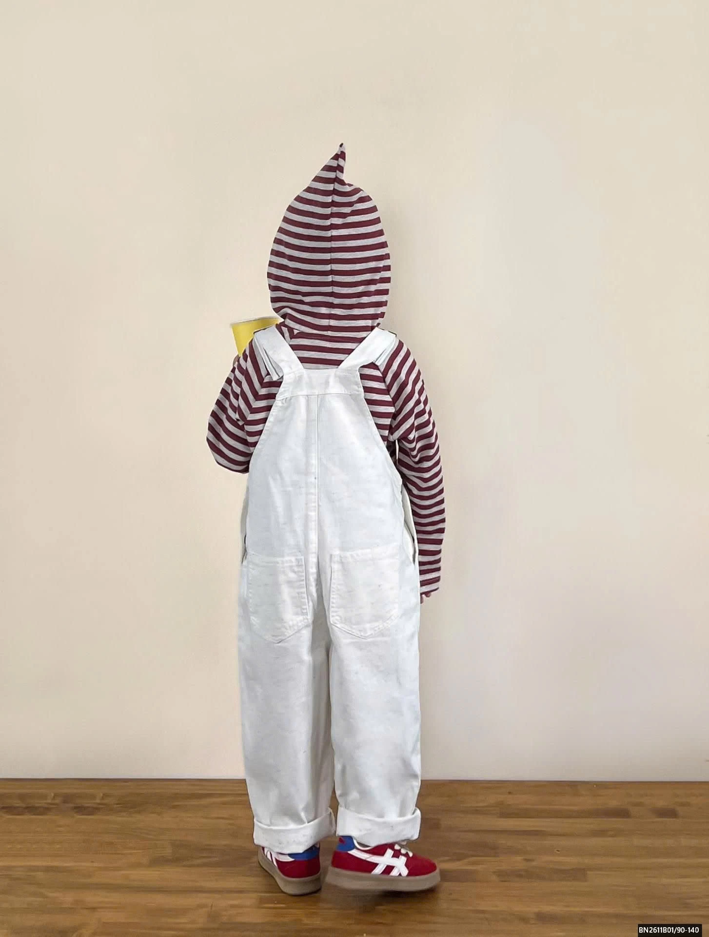 SÉT QUẦN YÊM TRẮNG MIX ÁO ĐỎ KẺ NGANG