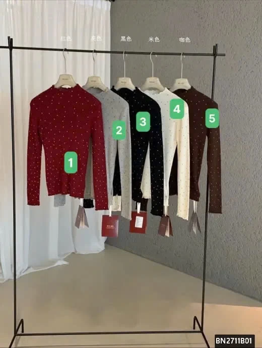 ÁO THUN VIỀN BÈO CHẤM BI WGWE