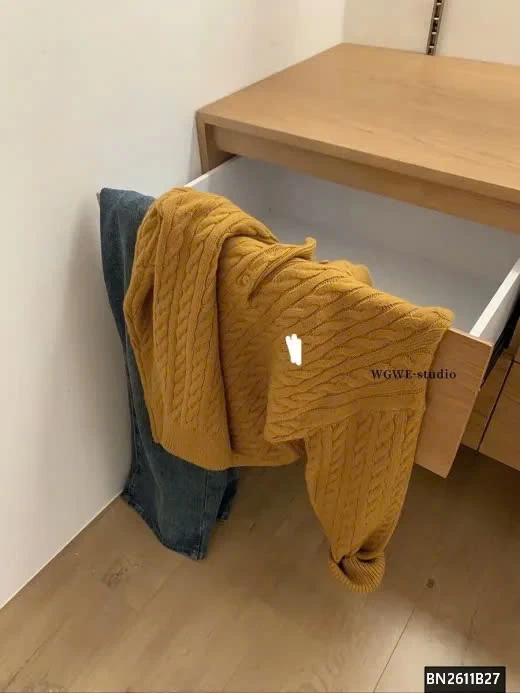 ÁO LEN CỔ POLO THÊU CÚN WGWE