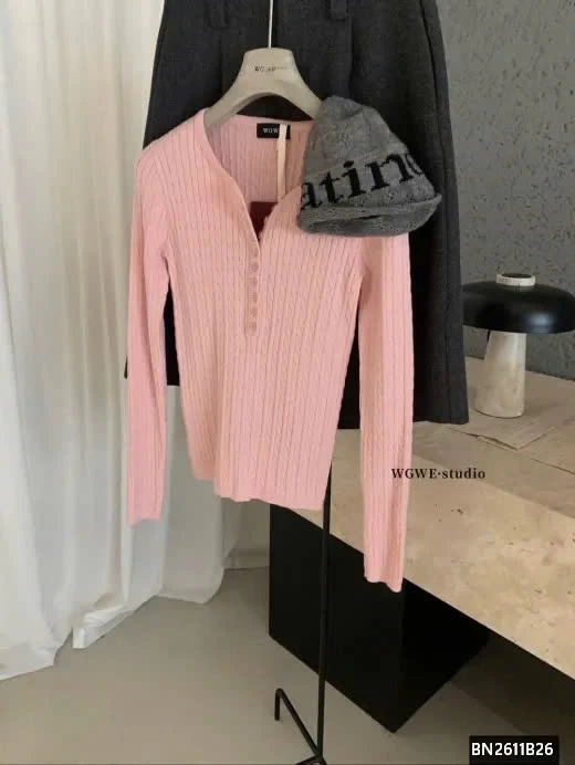 ÁO LEN GÂN CỔ KHUY WGWE