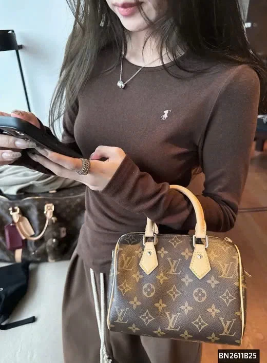 ÁO THUN CỔ TRÒN WGWE