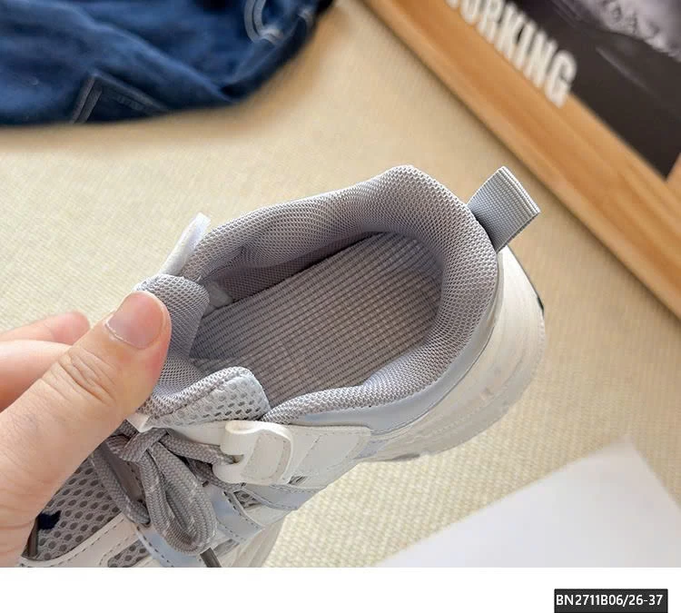 GIÀY THỂ THAO LƯỚI NAI KÌ