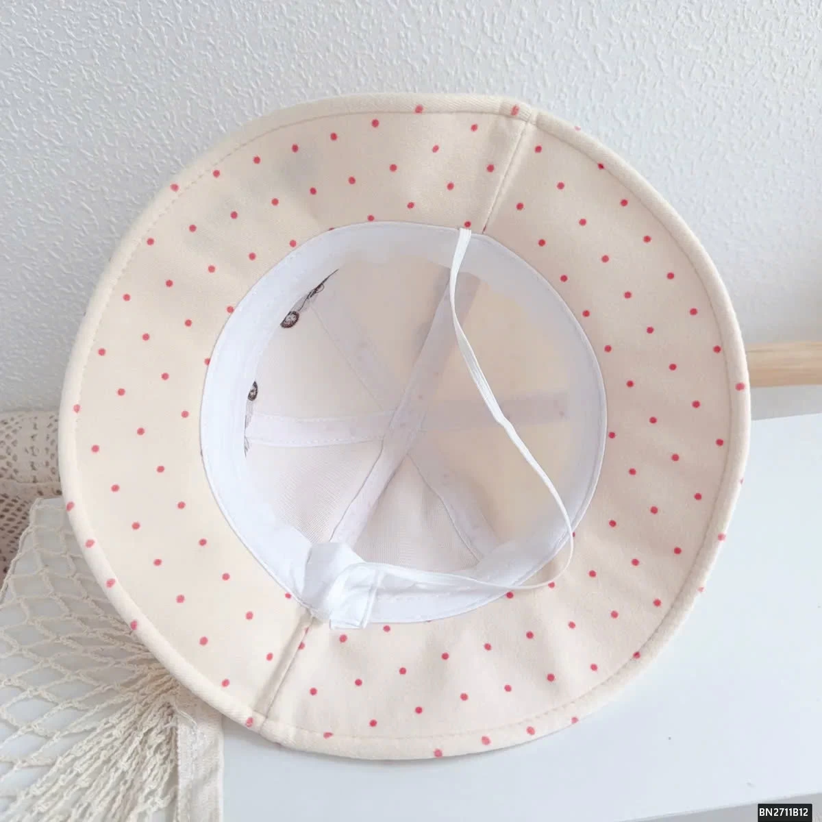 MŨ CHẤM BI KITTY CHO BÉ