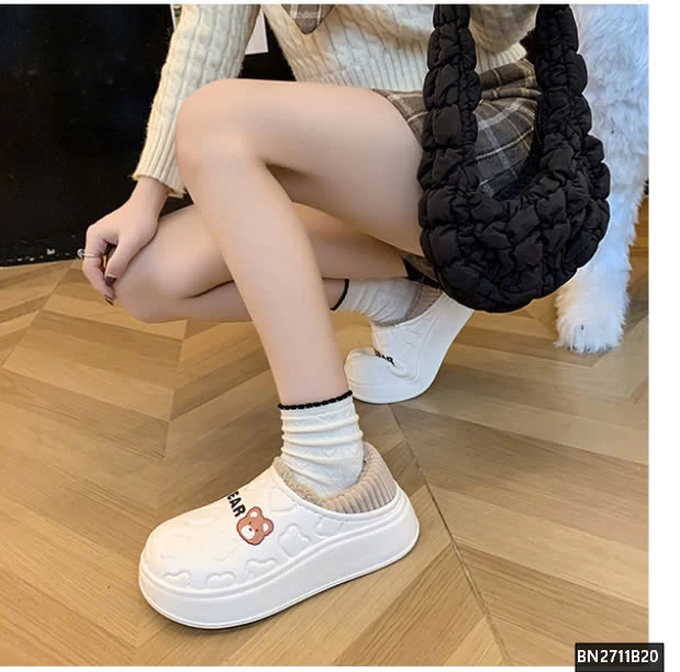 SỤC NHỰA LÓT LÔNG GẤU BEAR