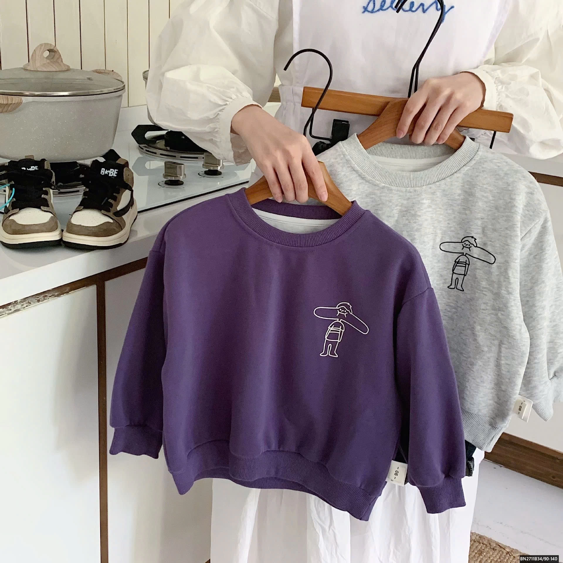 ÁO NỈ HOẠT HÌNH CỔ TRÒN