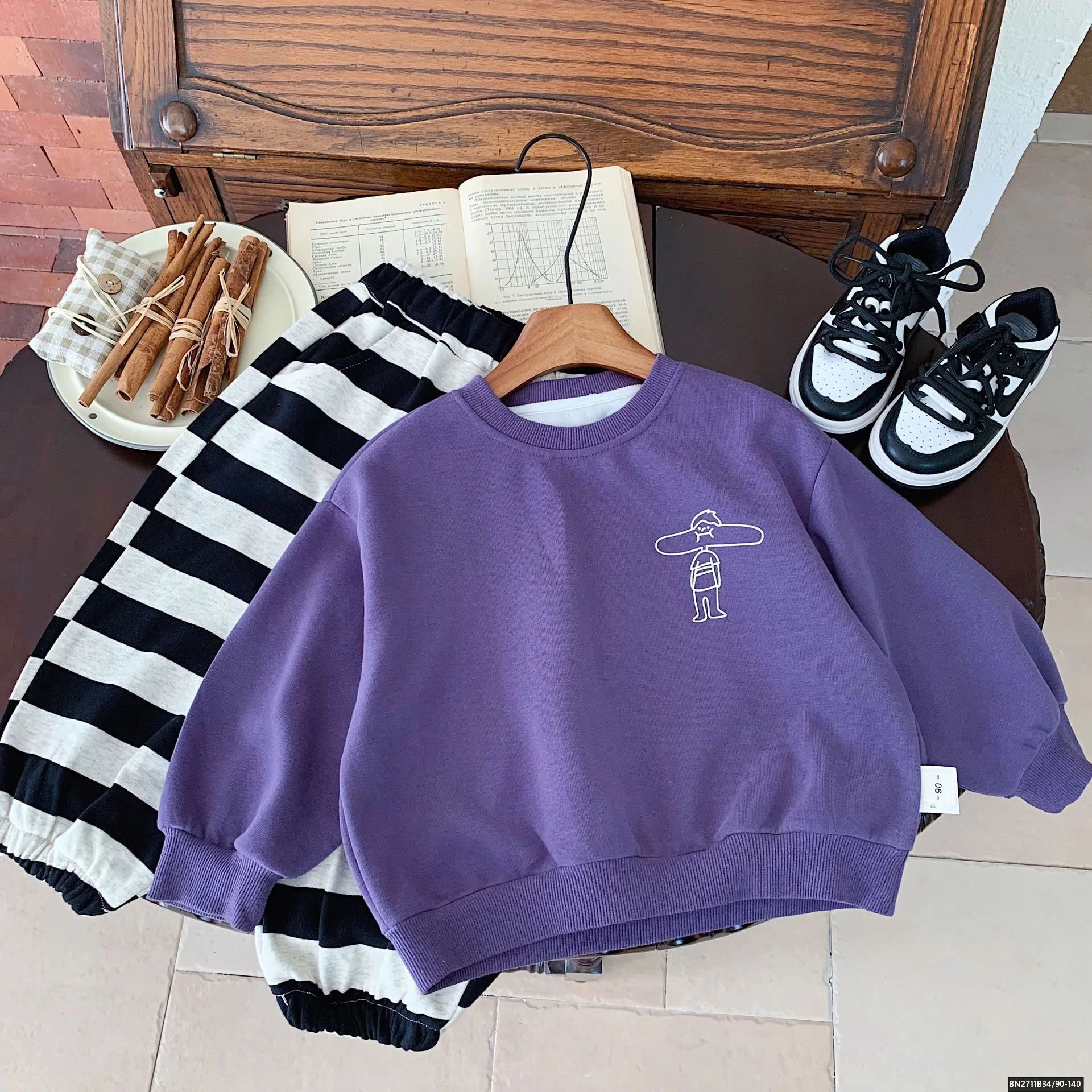 ÁO NỈ HOẠT HÌNH CỔ TRÒN