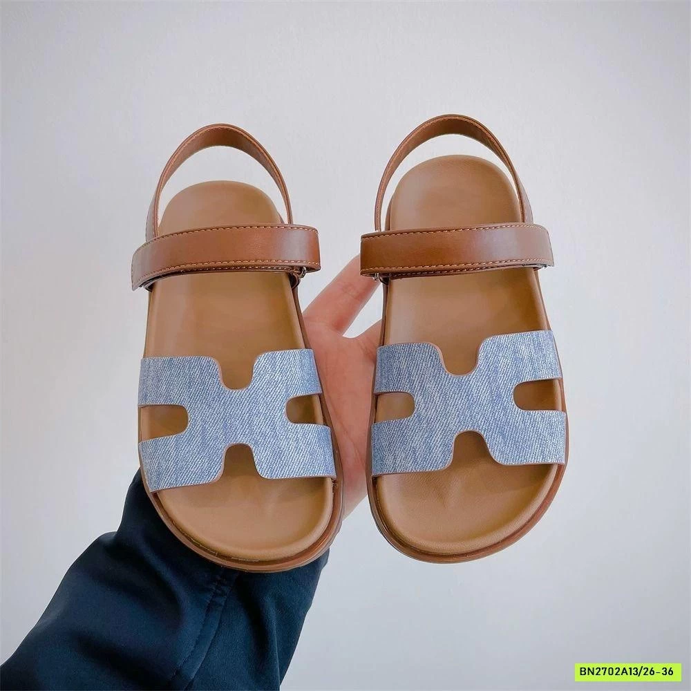 SANDAL QUAI CHỮ H
