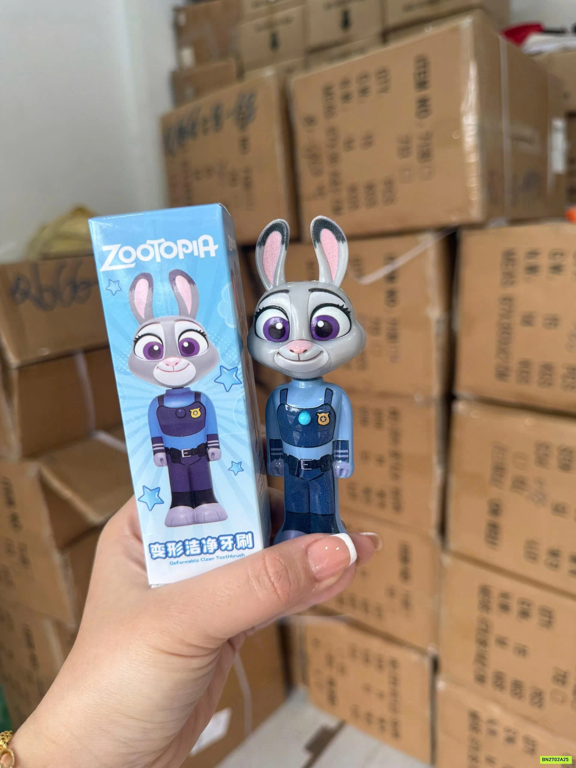 SÉT 3 BÀN CHẢI ĐÁNH RĂNG HOẠT HÌNH SIÊU CƯNG