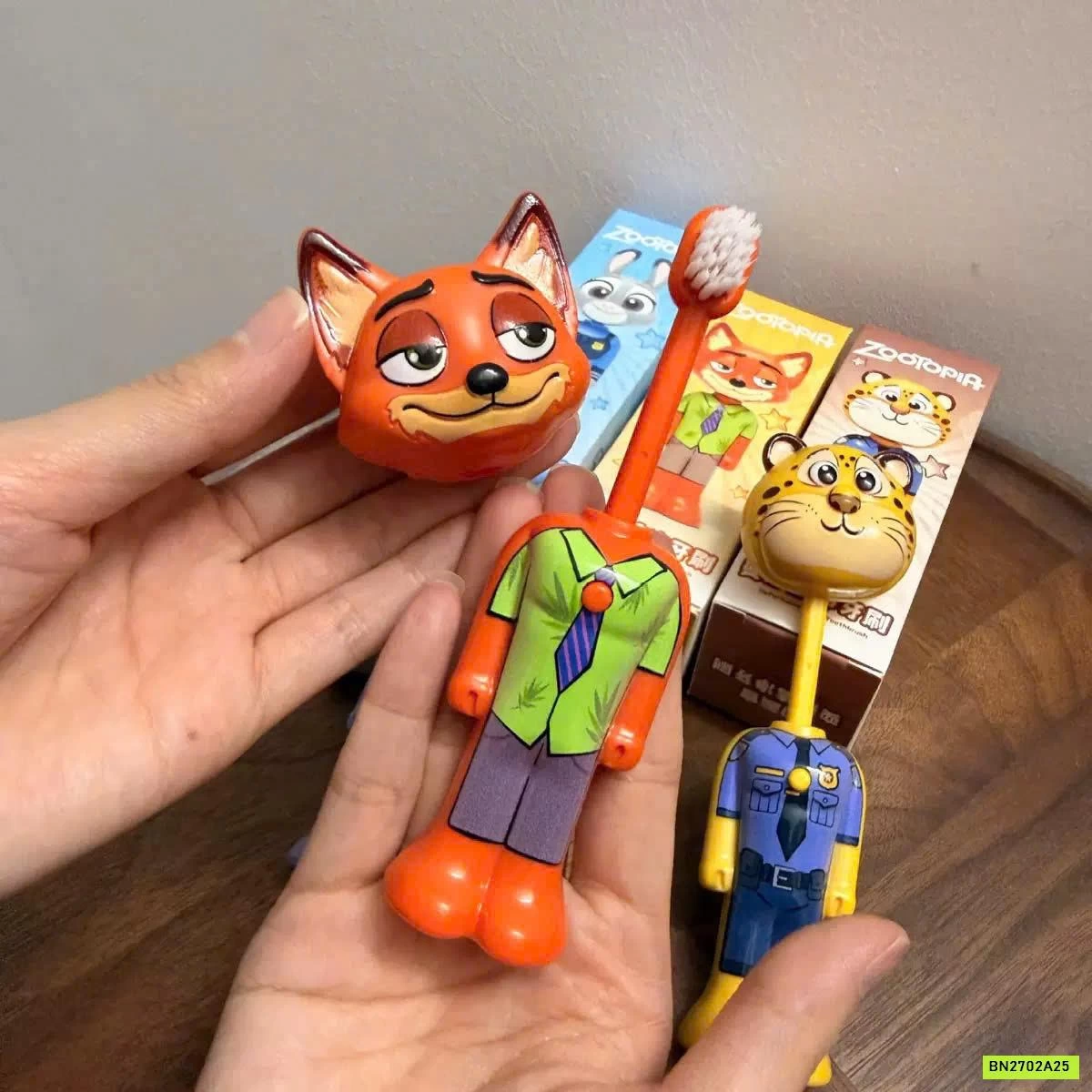 SÉT 3 BÀN CHẢI ĐÁNH RĂNG HOẠT HÌNH SIÊU CƯNG