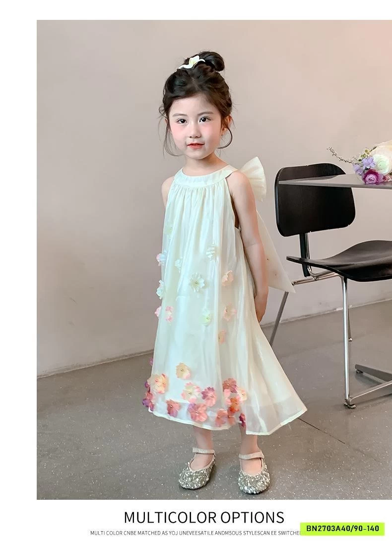 ĐẦM CỔ YẾM GẮN HOA 3D