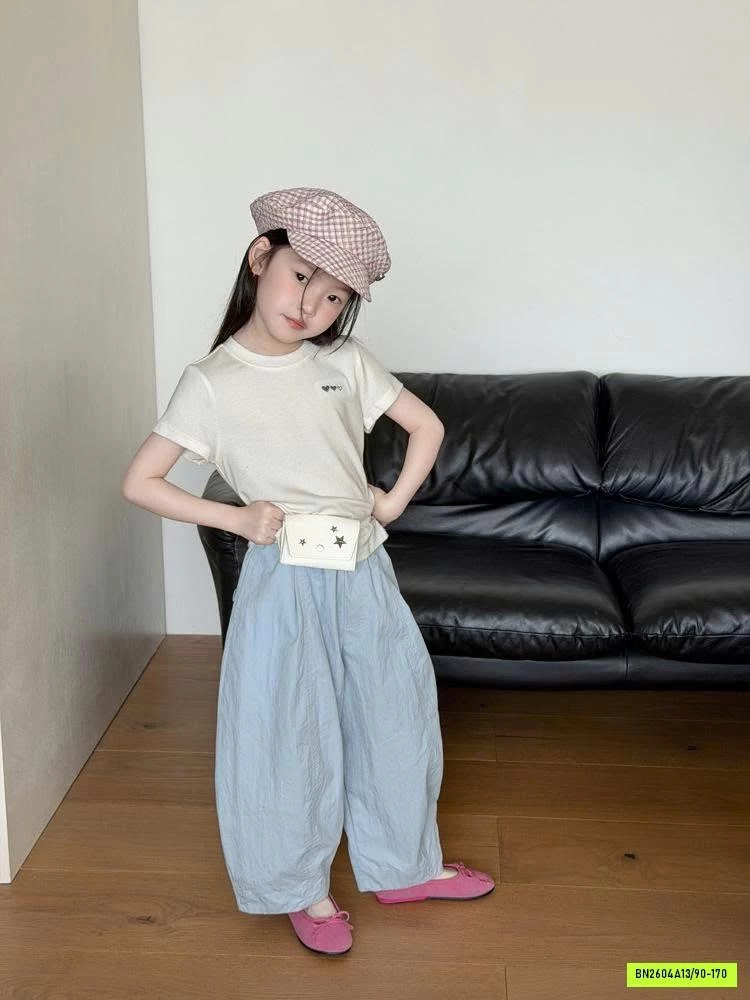 ÁO THUN THÊU TRÁI TIM 26B243 AMBB