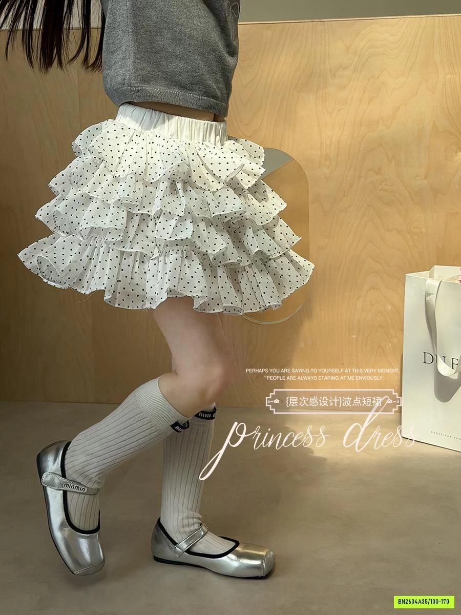 CHÂN VÁY BÈO TẦNG CHẤM BI 26B319 AMBB