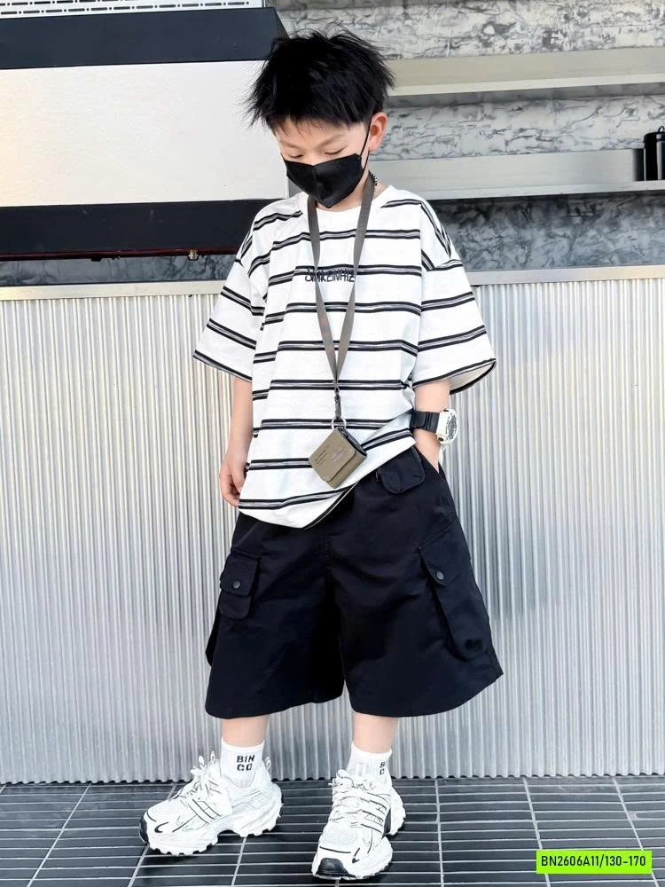 ÁO THUN KẺ IN HÌNH LƯNG BT