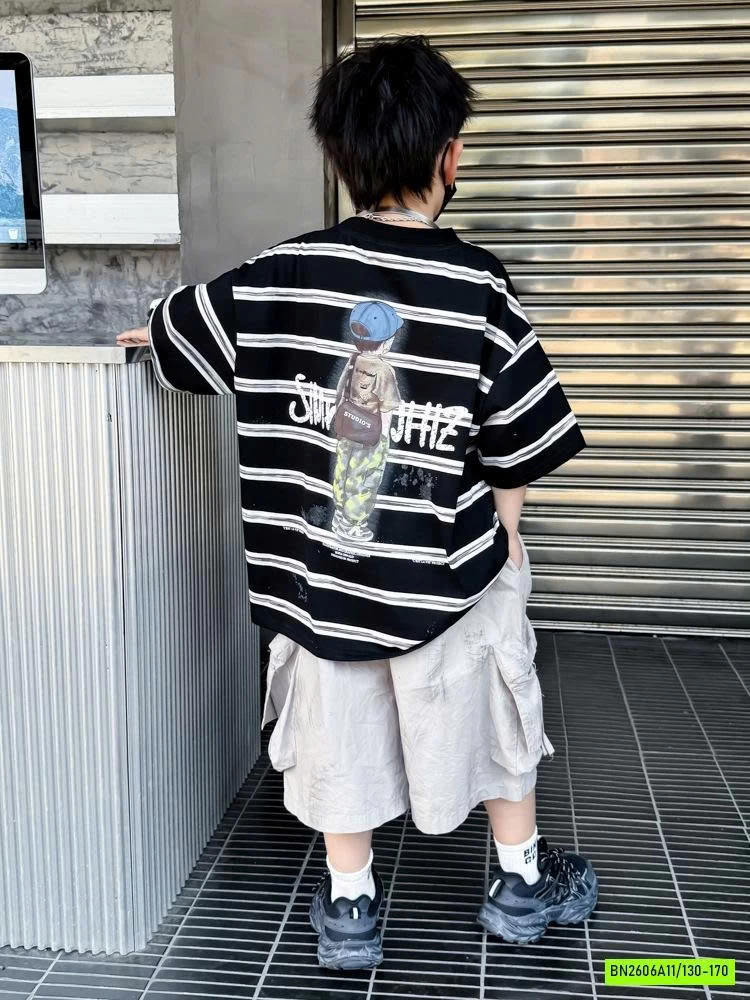 ÁO THUN KẺ IN HÌNH LƯNG BT