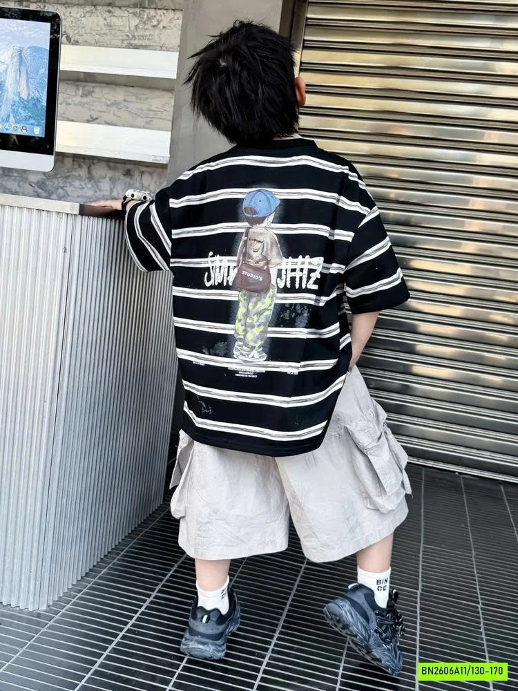 ÁO THUN KẺ IN HÌNH LƯNG BT