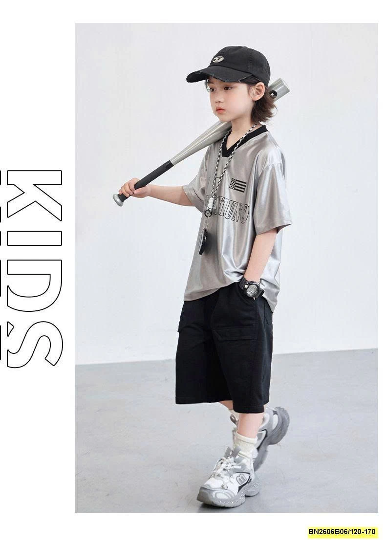 ÁO THỂ THAO MÀU BẠC