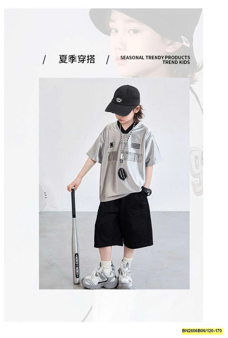 ÁO THỂ THAO MÀU BẠC