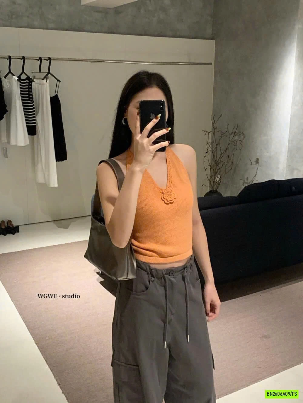 ÁO YẾM MONTOGHI GẤN HOA WG.WE