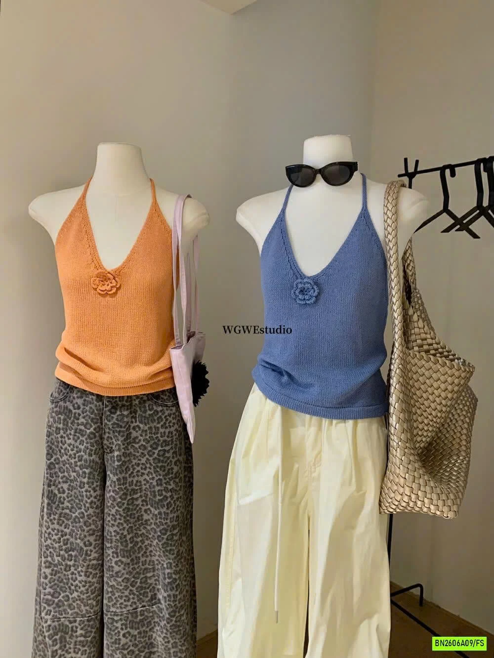 ÁO YẾM MONTOGHI GẤN HOA WG.WE