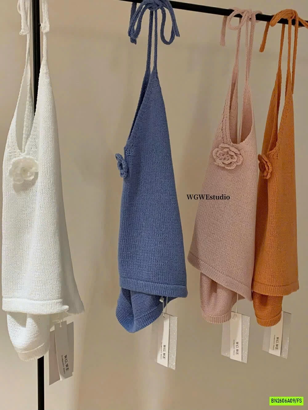 ÁO YẾM MONTOGHI GẤN HOA WG.WE