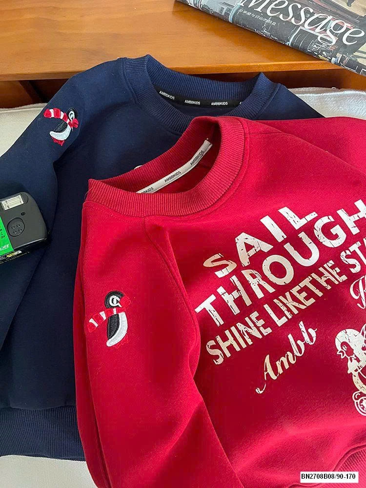 ÁO NỈ CHỮ BÉ GÁI AMBB 25F021