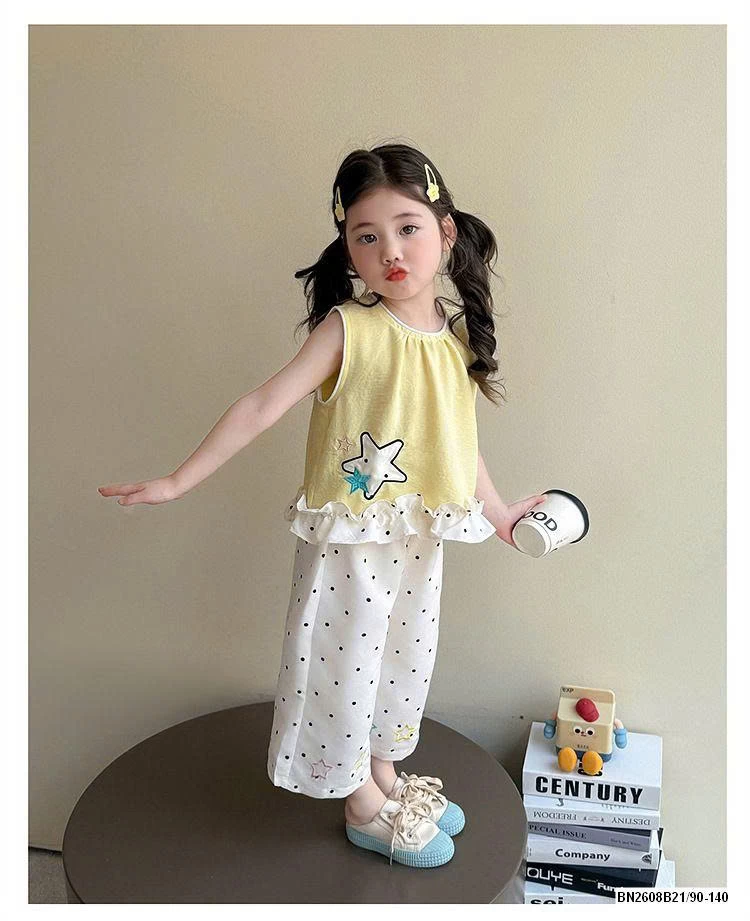 BỘ SÁT NÁCH ÁO VÀNG MẶC HÈ BÉ GÁI