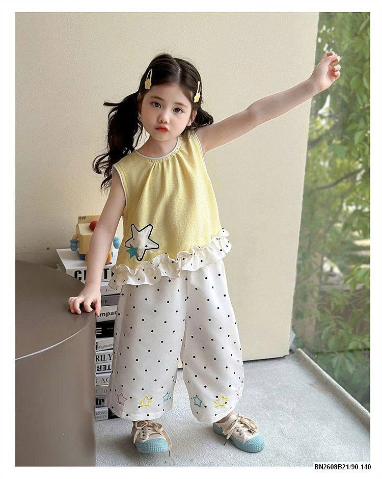 BỘ SÁT NÁCH ÁO VÀNG MẶC HÈ BÉ GÁI