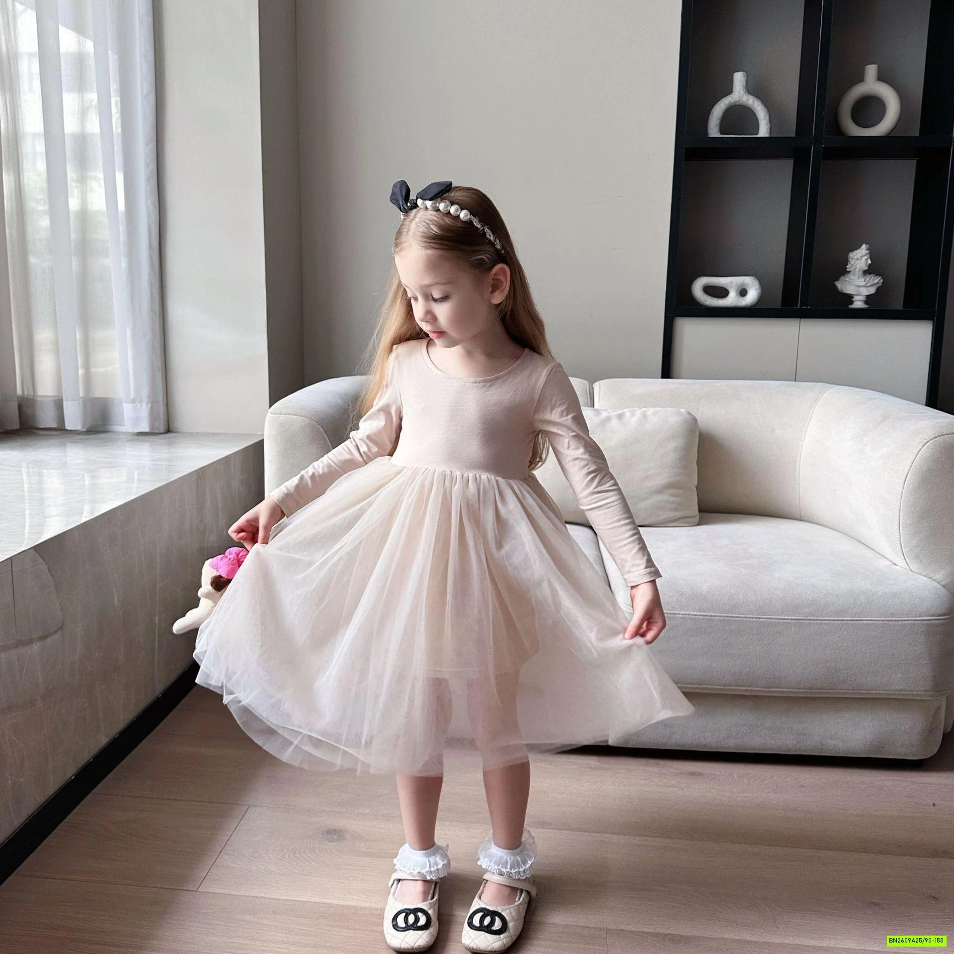 ĐẦM THUN MÙA THU PHỐI CHÂN VOAN