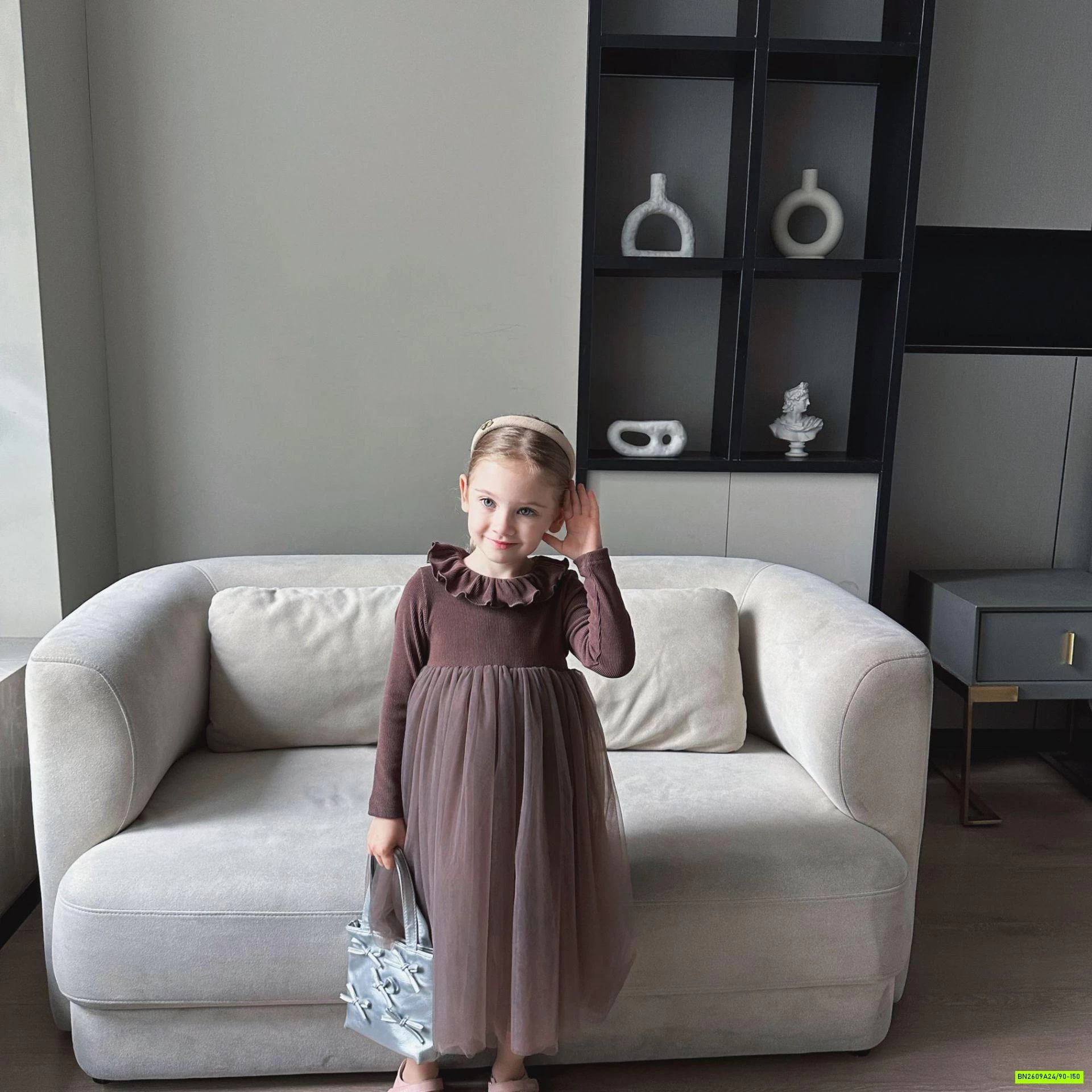 ĐẦM PHỐI CHÂN VOAN CỔ PETERPAN