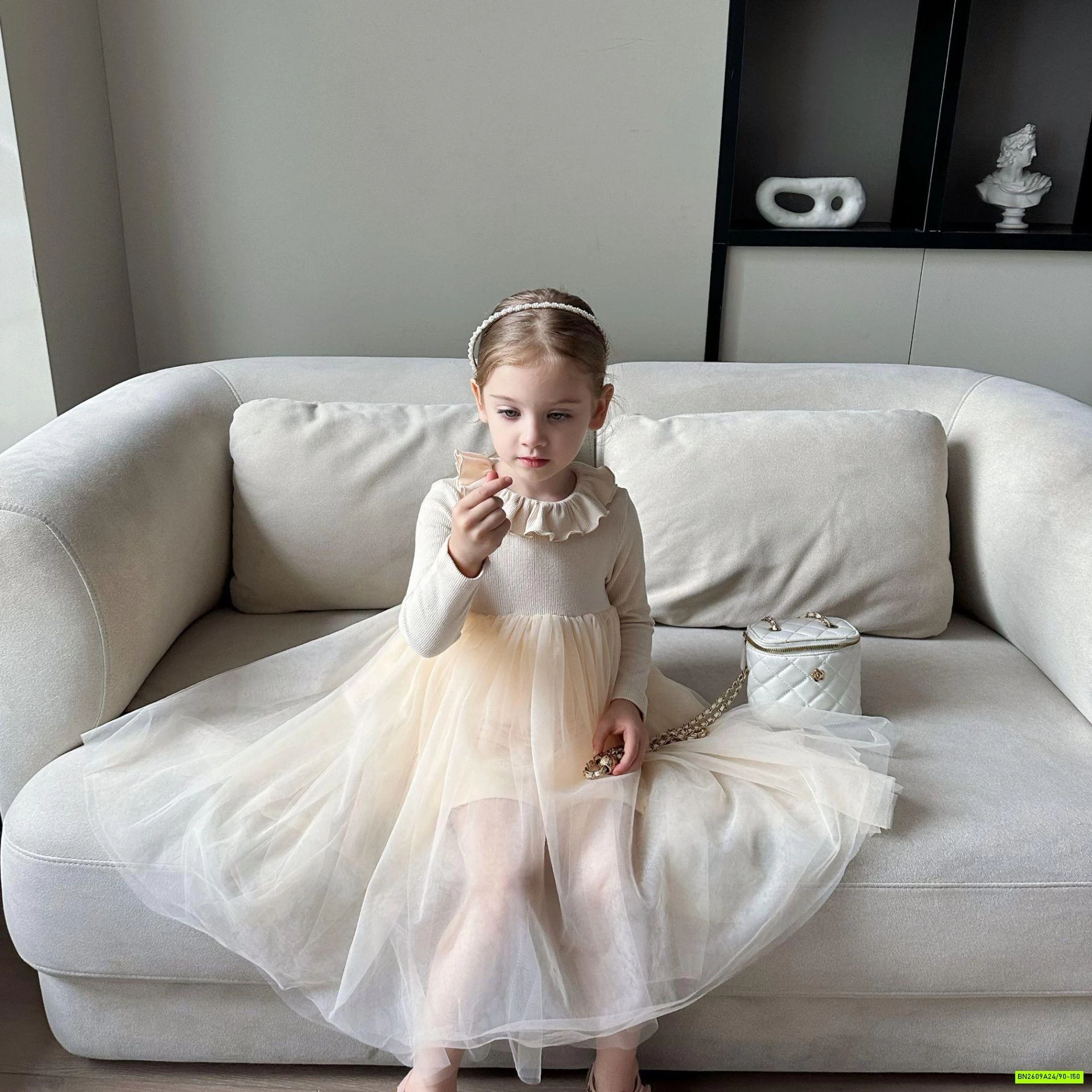 ĐẦM PHỐI CHÂN VOAN CỔ PETERPAN