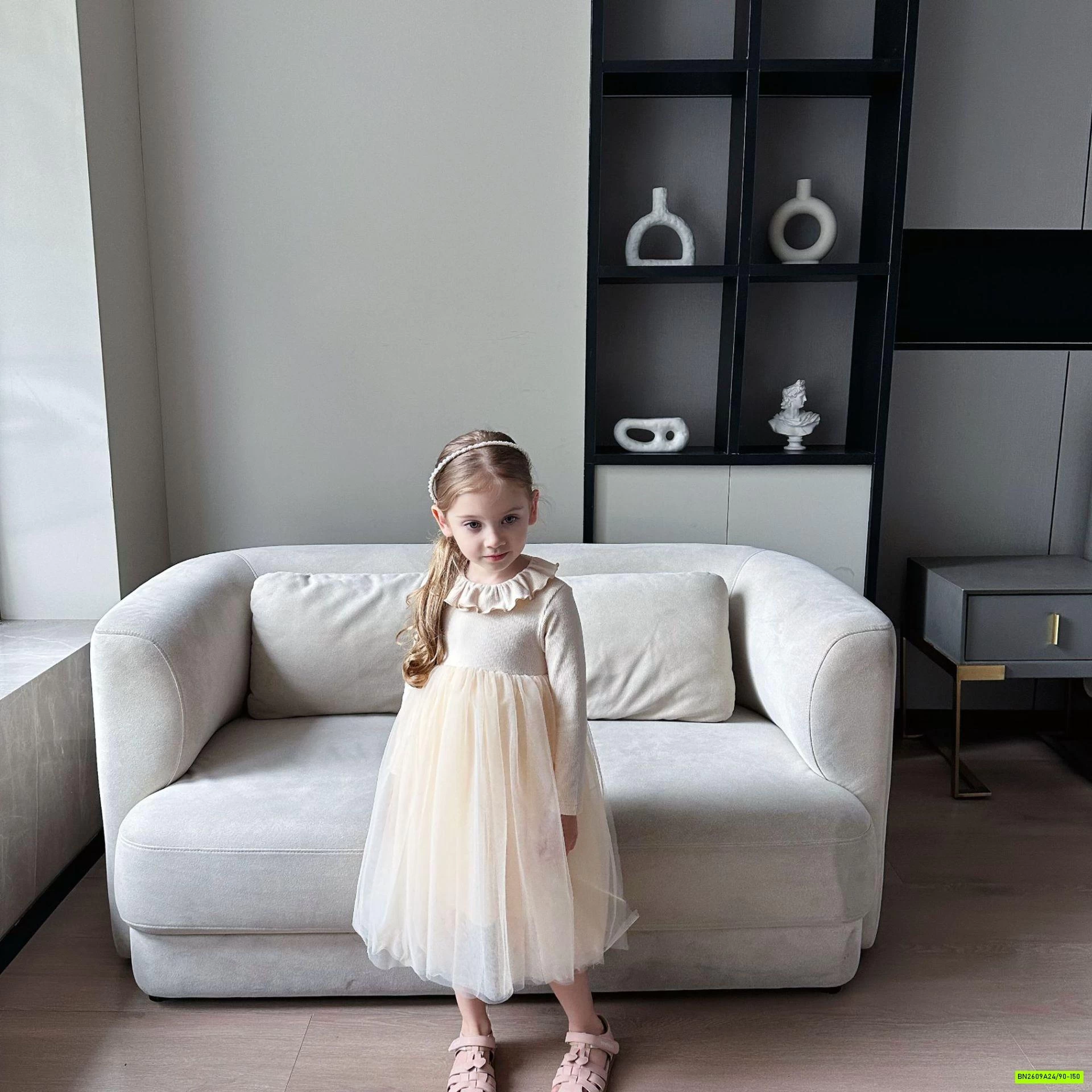 ĐẦM PHỐI CHÂN VOAN CỔ PETERPAN