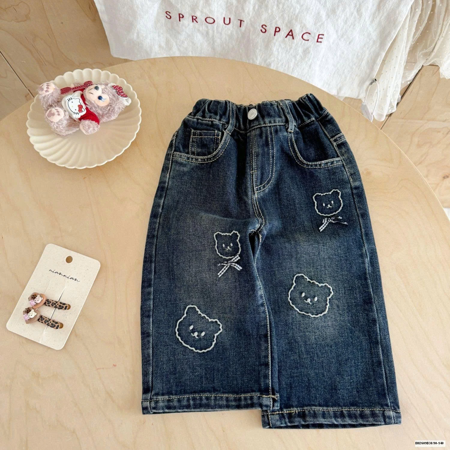 QUẦN JEANS MẶT GẤU