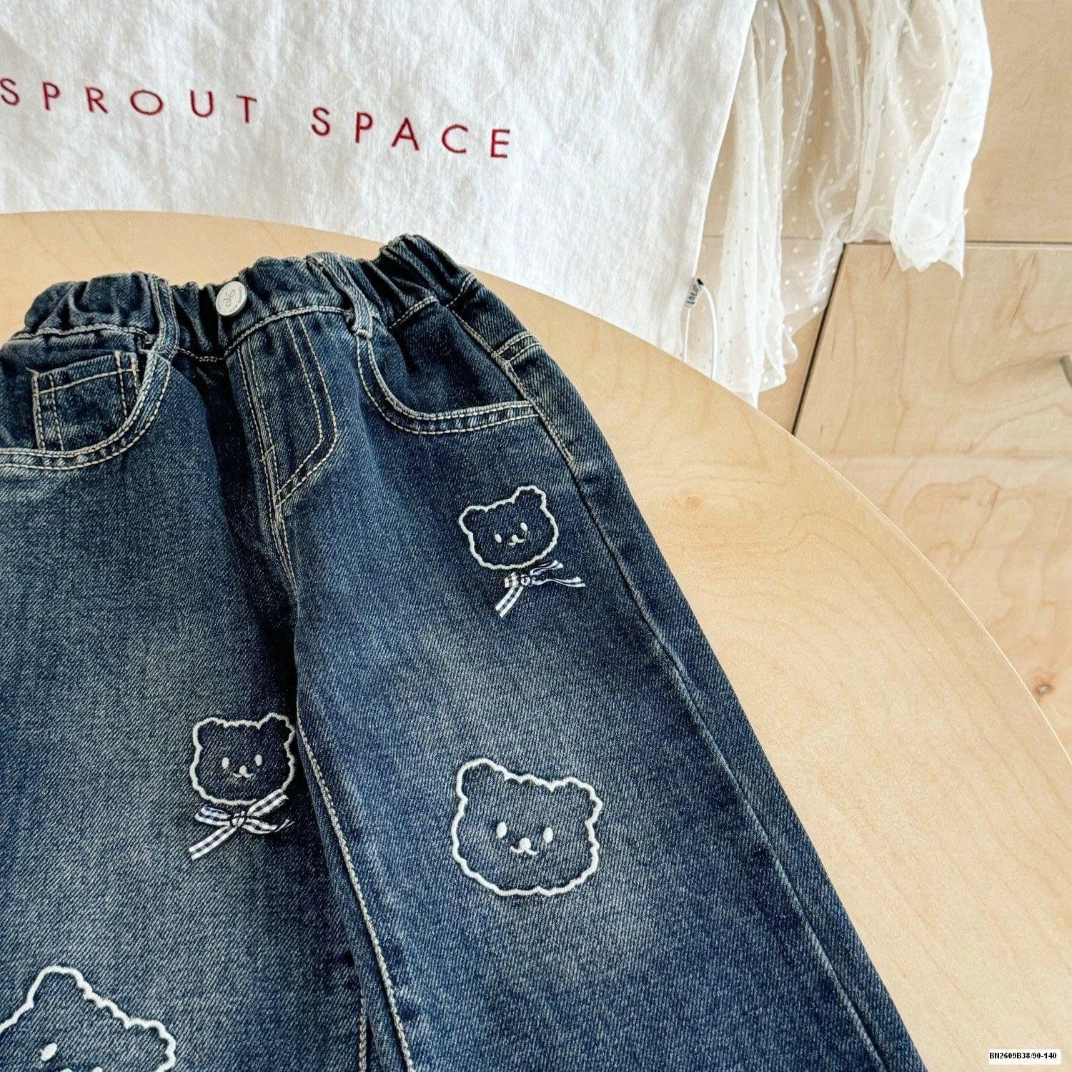 QUẦN JEANS MẶT GẤU
