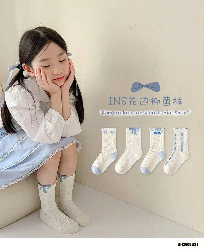 SET 4 ĐÔI TẤT NƠ CỔ LỠ