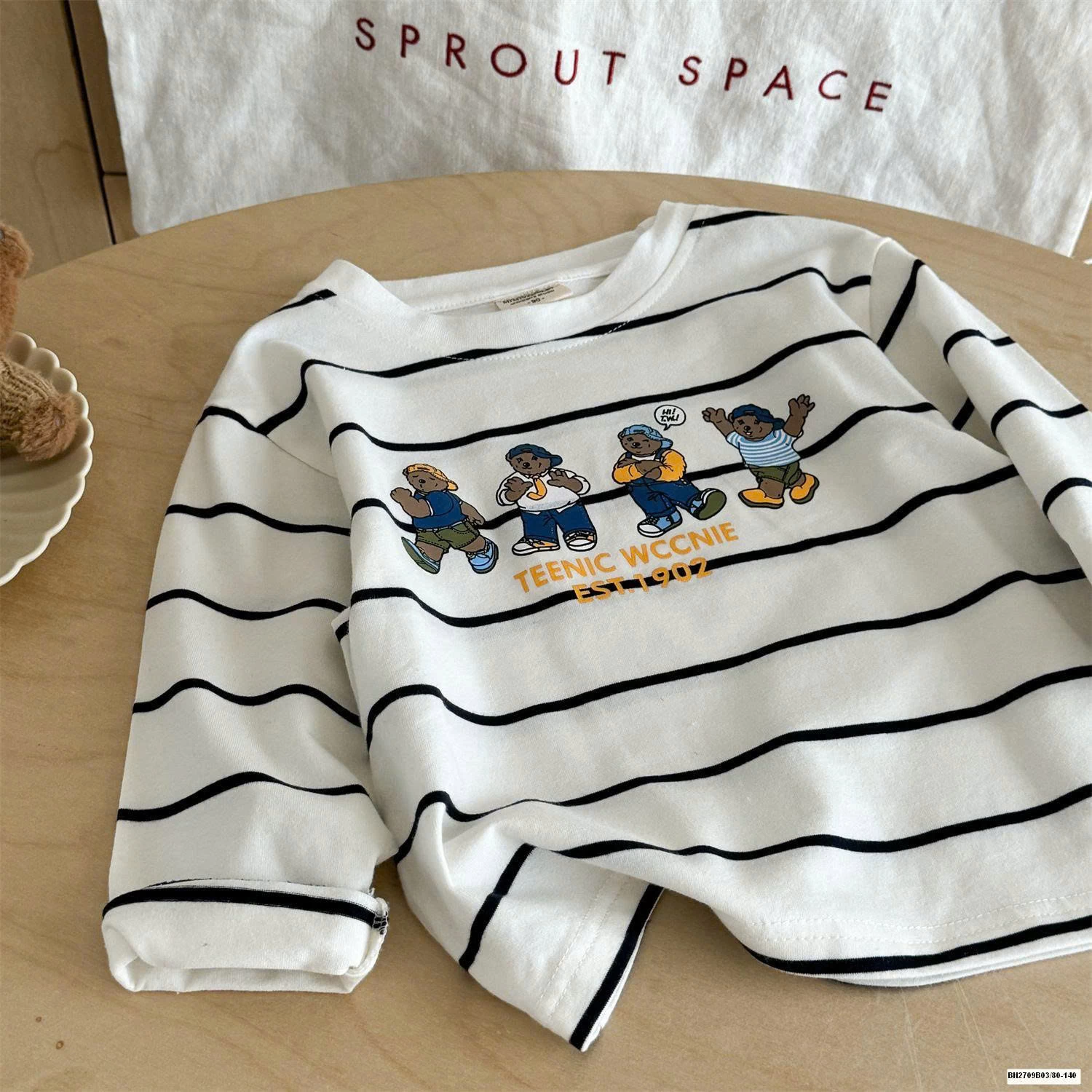 ÁO THUN MỎNG 4 CHÚ GẤU