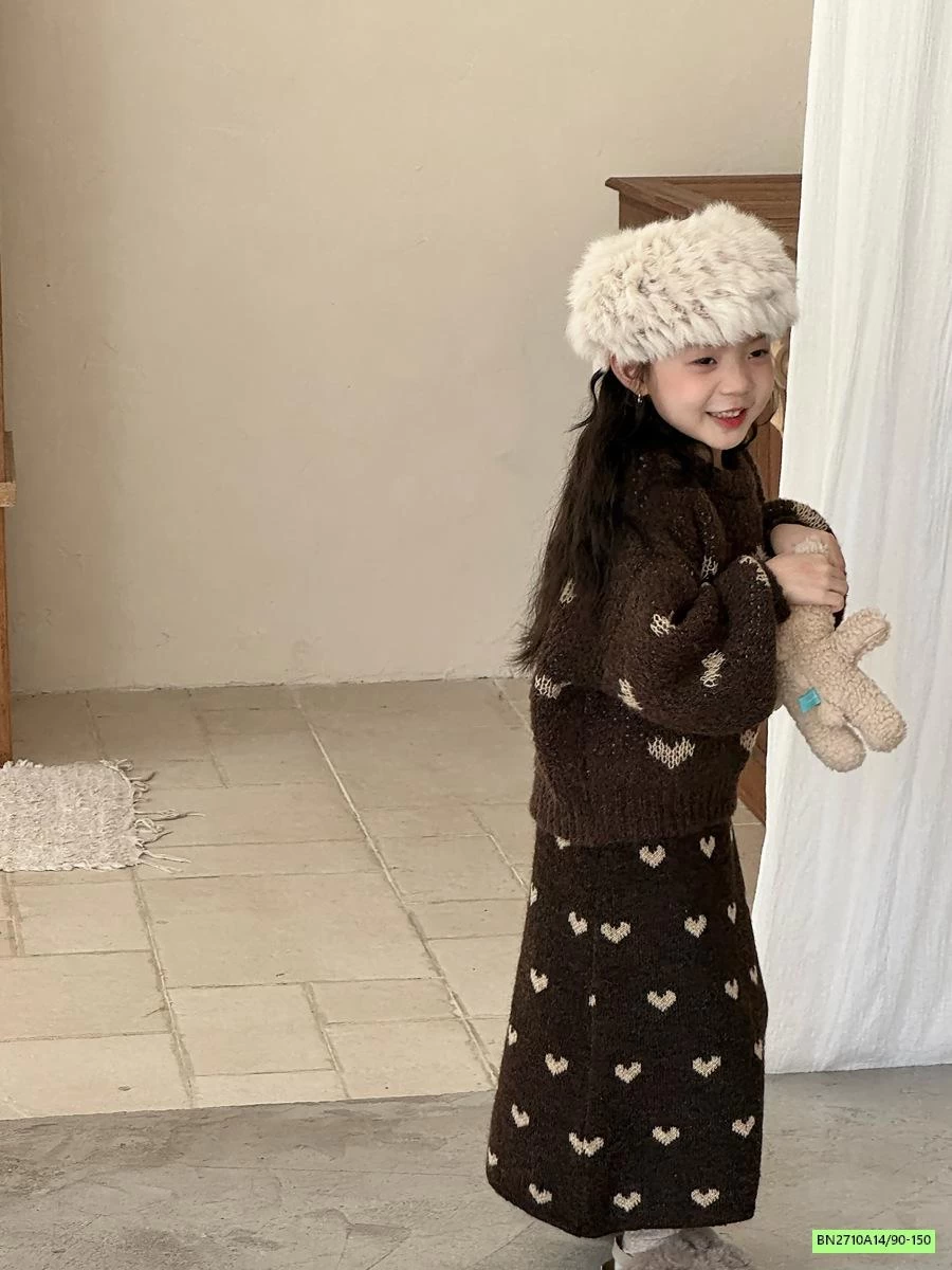 SÉT VÁY LEN TRÁI TIM NÂU TÂY