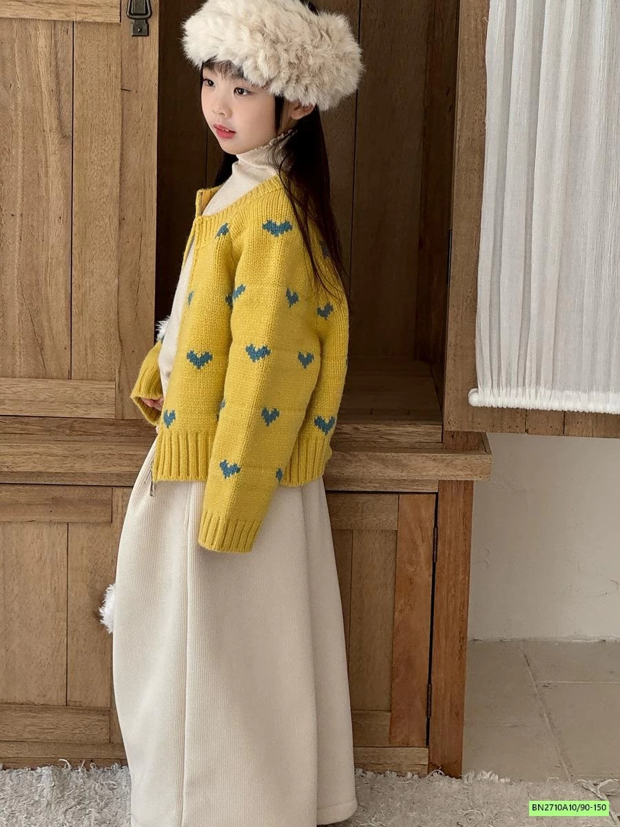 KHOÁC LEN VÀNG TRÁI TIM